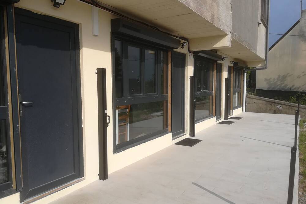 Ganze Wohnung, Location de Courte Durée Studio Meublé in Le Trait, Rouen und Umgebung