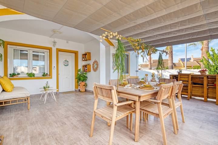 Villa 'Casa Esther' con vistas al mar, Wi-Fi y aire acondicionado in Vergel, Costa Blanca