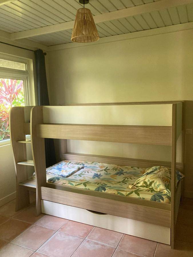 Chambre d’hôte pour 2 personnes, avec vue ainsi que jardin et terrasse dans Uturoa - 3