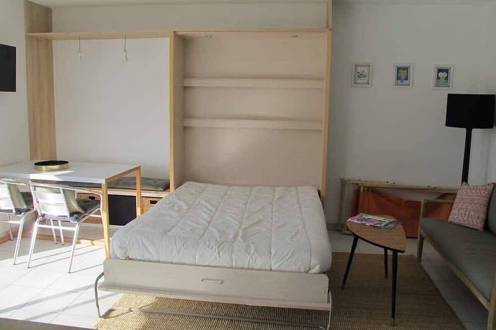 Apartamento entero, Superbe appartement studio cabine au bord de la plage in Agay, Saint-Raphaël (Var)