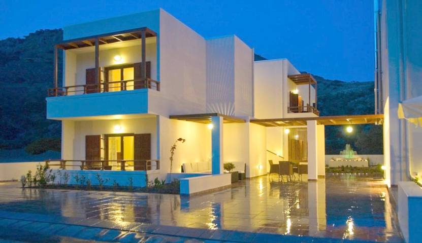 Location de vacances pour 2 personnes, avec jardin et vue dans Soúgia - 2