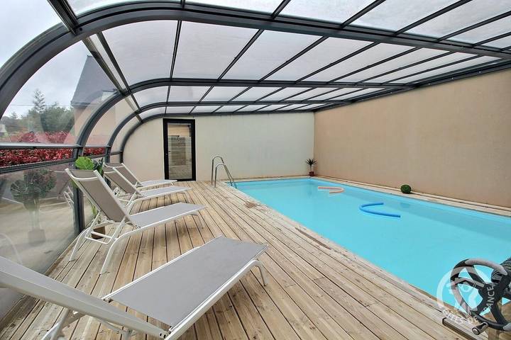 Gîte pour 5 personnes, avec piscine ainsi que jardin et terrasse à Erquy