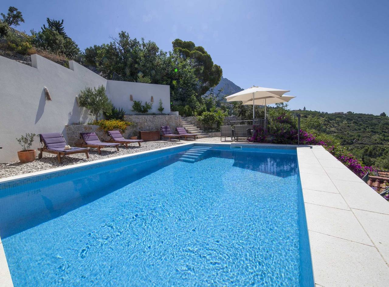 Elegante villa en Podgora con piscina privada y vista al mar in Podgora, Rivera de Makarska