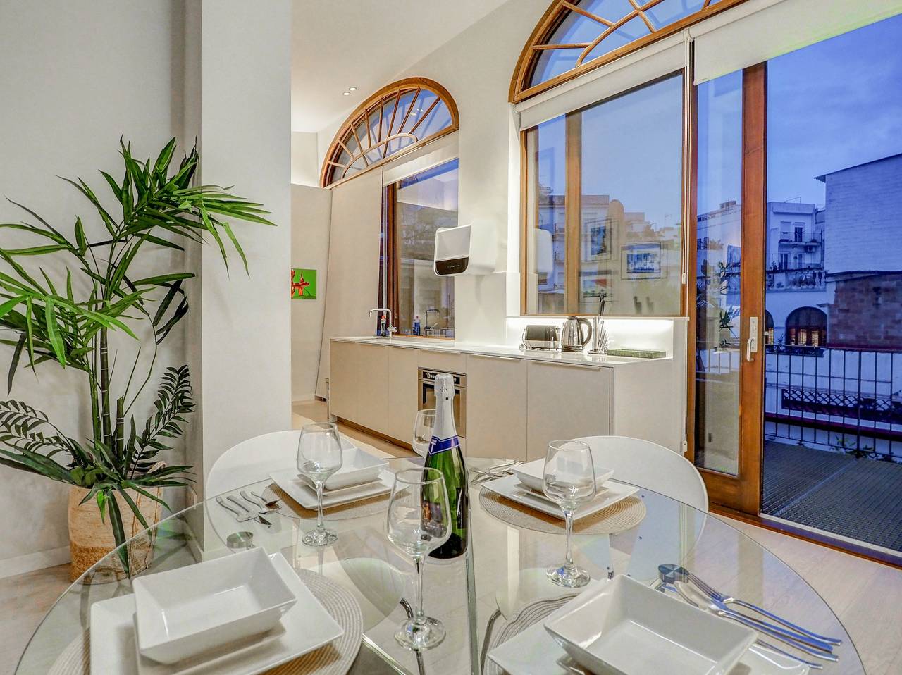 Entire apartment, En Vogue by Hello Homes Sitges in Sitges, Garraf