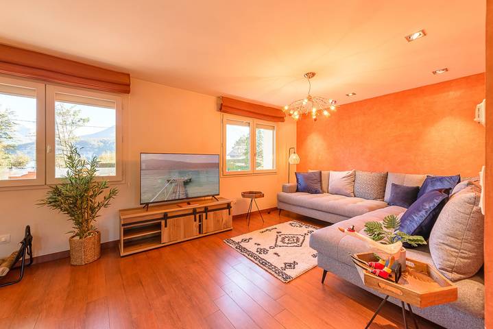 Casa de vacaciones para 9 personas, con jardín y vistas al lago - 1