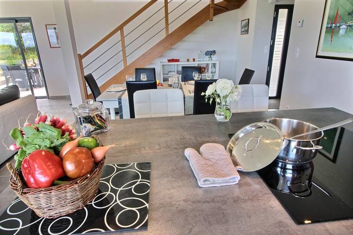 Gîte pour 6 personnes, avec terrasse et jardin dans Buguélès - 3