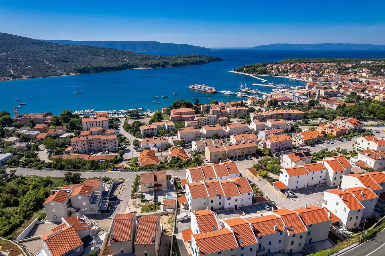 Ganze Wohnung, Apartment Paula with Sea View in Cres Stadt, Cres