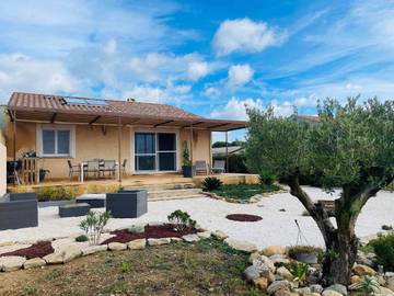 Cottage pour 4 personnes, avec vue et jardin à Peyriac-Minervois
