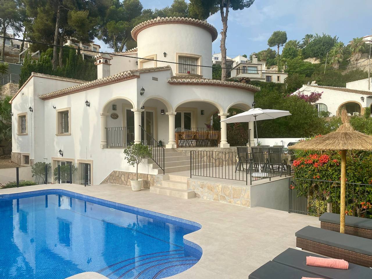 Villa 'Palmera' with Private Pool, Wi-Fi and Air Conditioning in Jávea, Costa Blanca