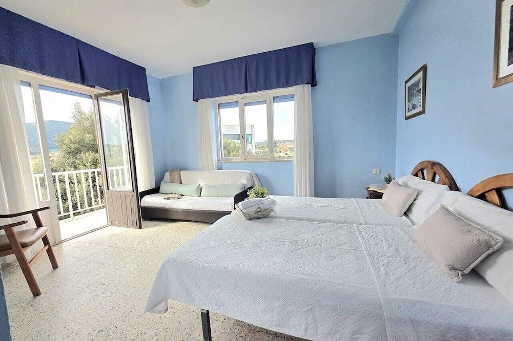 Quinfer Triple Hotel with Views of the Marshes in Noja, Côte Cantabrienne