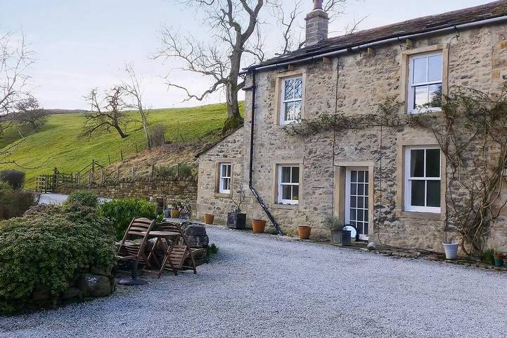 Cottage for 5 people, with garden, with pets in Malham