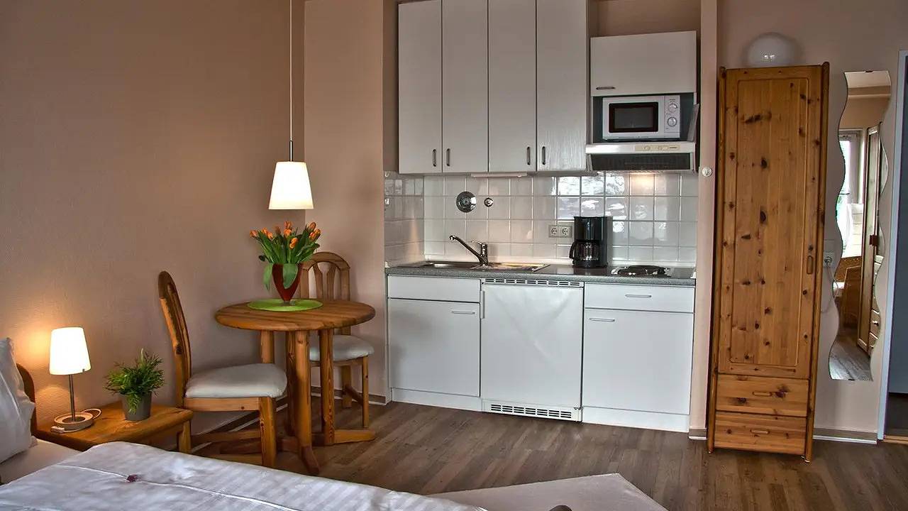 Ganze Ferienwohnung, Ferienwohnung für 2 Personen (32 m²) in Heikendorf in Kieler Förde, Heikendorf