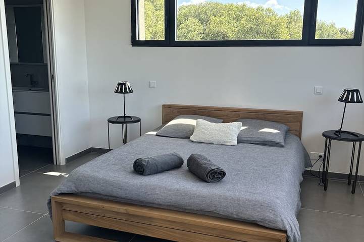 Location de vacances pour 6 personnes, avec terrasse et jardin à Monacia-d'Aullène - 4