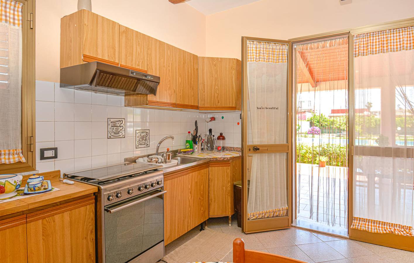 Beatitudine sulla spiaggia con piscina e terrazza in Augusta (comune), Siracusa e dintorni