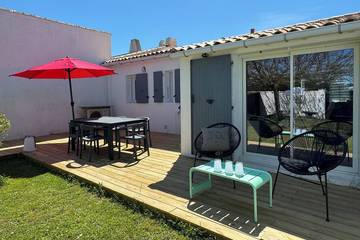 Gîte pour 8 personnes, avec terrasse et jardin, animaux acceptés à Saint-Clément-des-Baleines