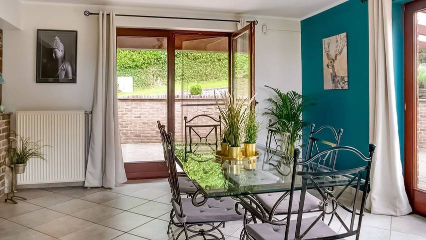 Villa für 9 Personen, mit Garten und Pool in Belgien