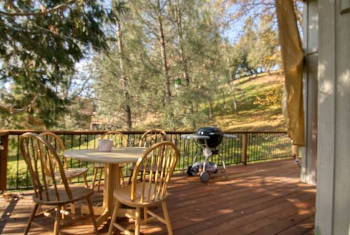 Vacation rental for 8 people, with balcony and yard as well as pool, with pets in Groveland (CA)