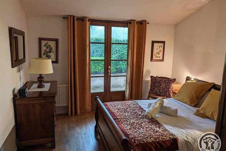Location de vacances pour 6 personnes, avec jardin à Cenves - 2