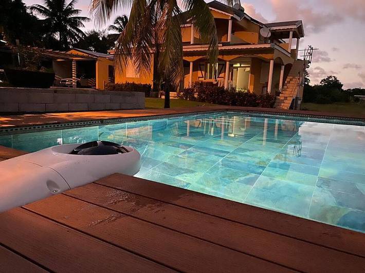 Maison de vacances pour 5 personnes, avec piscine ainsi que jardin et balcon
