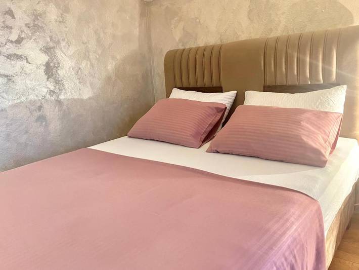 Maison d’hôte pour 3 personnes, avec vue et jardin, animaux acceptés dans Tivat
