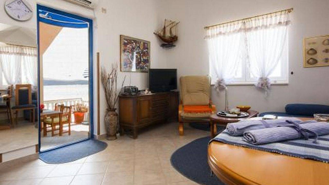 Ganze Ferienwohnung, Ferienwohnung für 2 Personen (36 m²) in Krapanj in Krapanj, Brodarica