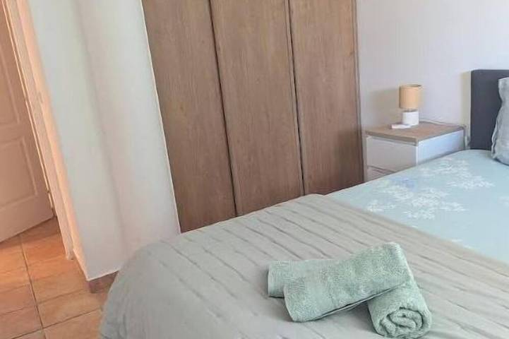 Appartement entier, ☀️ Villa spacieuse avec piscine, parking et énergie solaire in Biot, Côte méditerranéenne (France)
