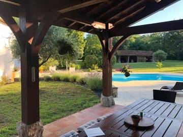 Gîte pour 10 personnes, avec jardin ainsi que bassin pour enfant et piscine à Bourriot-Bergonce