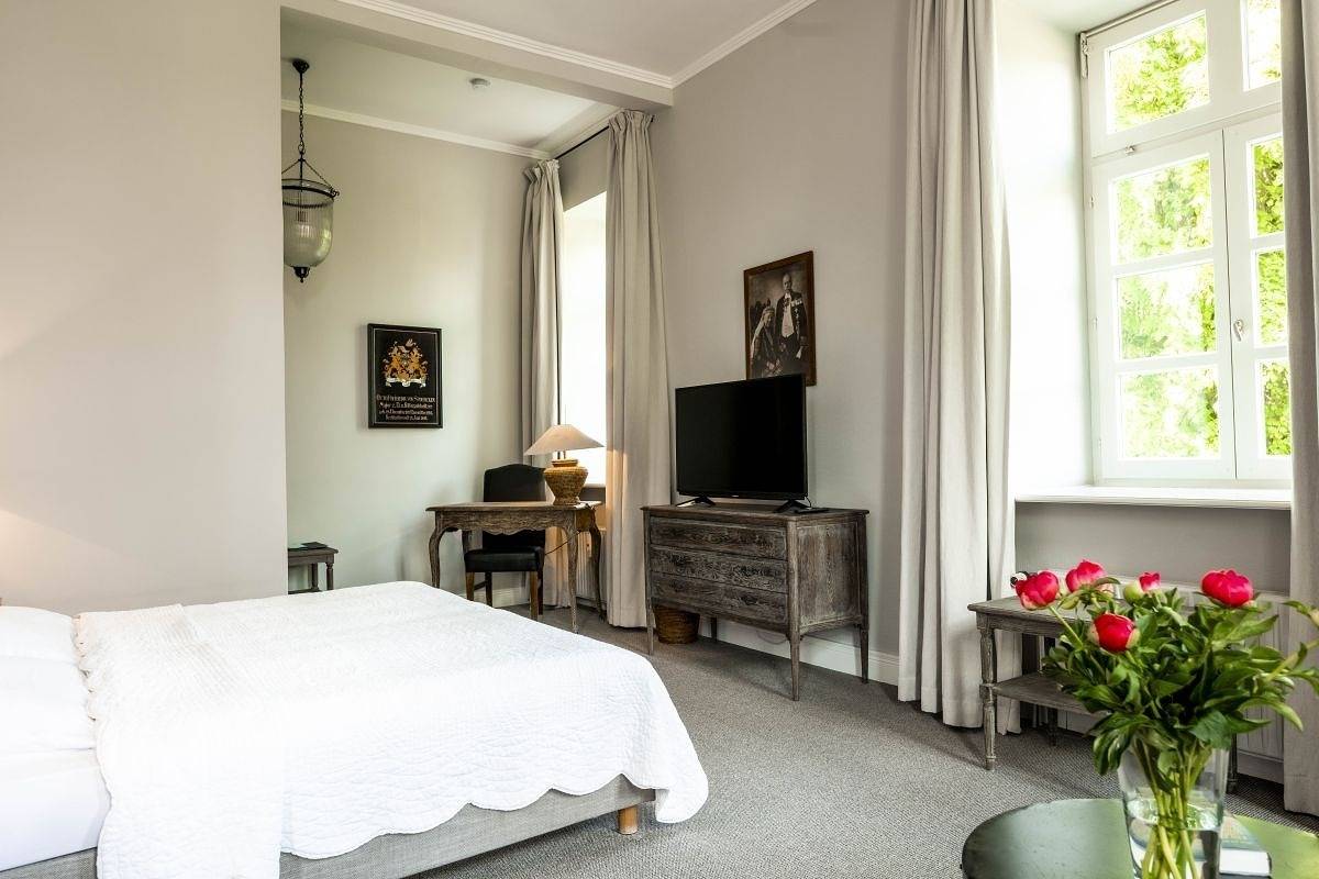 Ganze Ferienwohnung, Herrenhaus Appartement 5 in Lüdersburg, Elbtalaue