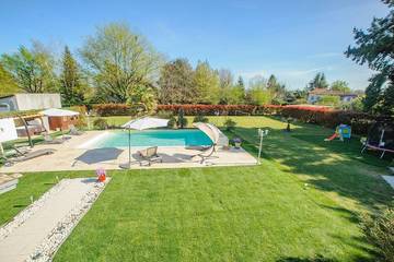 Cottage pour 12 personnes, avec jardin à Prigonrieux