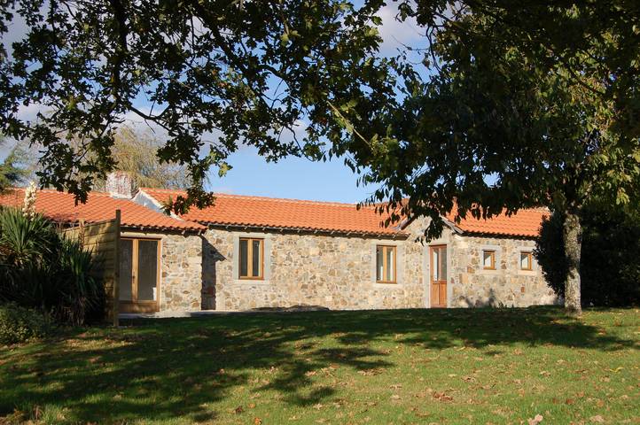 Gîte pour 6 personnes, avec piscine, adapté aux familles