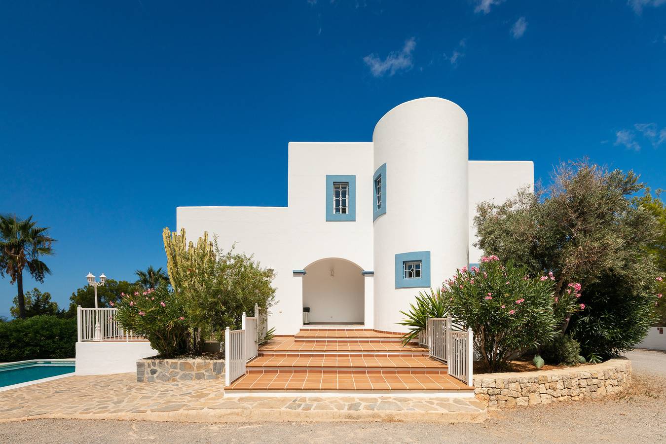 Villa Sa Bassa Sea Views and Bbq in Cala d'en Serra, San Juan Bautista