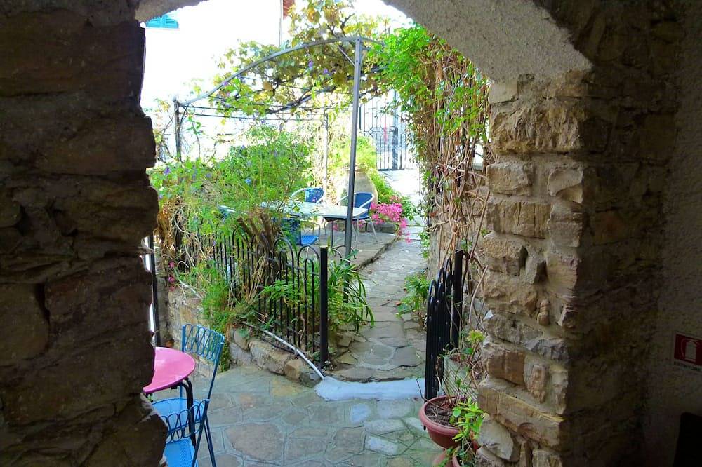 Ganze Wohnung, Casa Vita Bella - Ferienwohnung an der Blumenriviera - Qualitaet zum Guten Preis in Diano San Pietro, Riviera di Ponente