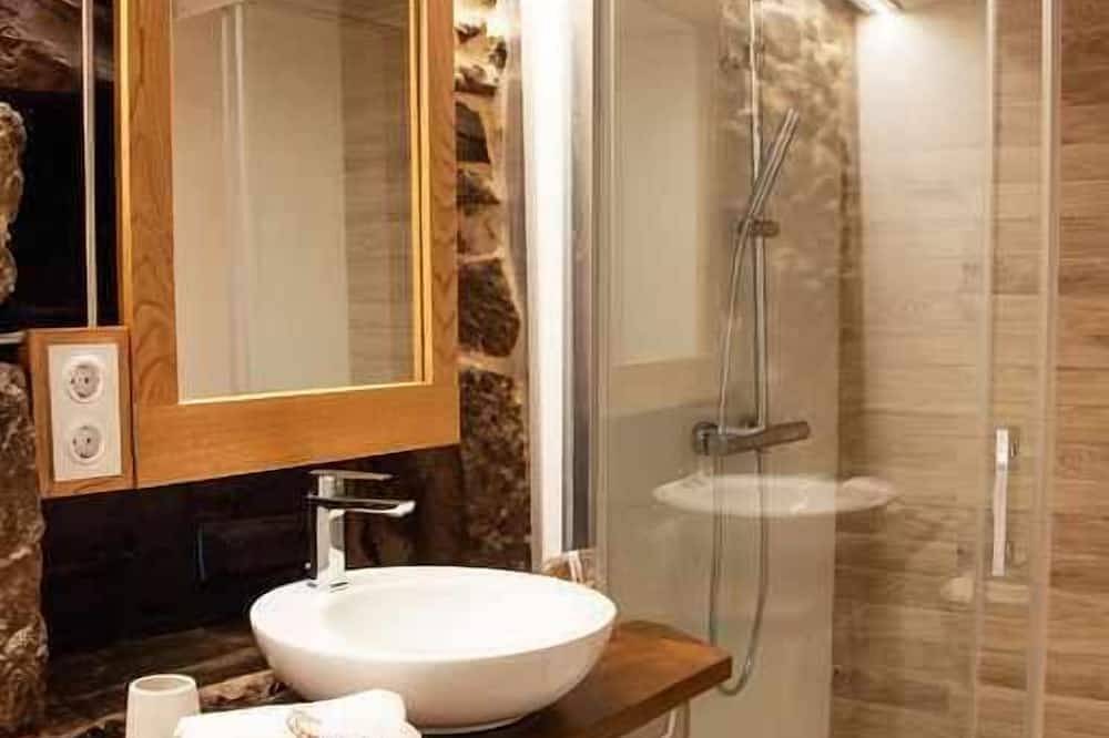 Entire apartment, O Forno - Ferrador House (Ribeira Sacra) in Sober, Ribeira Sacra