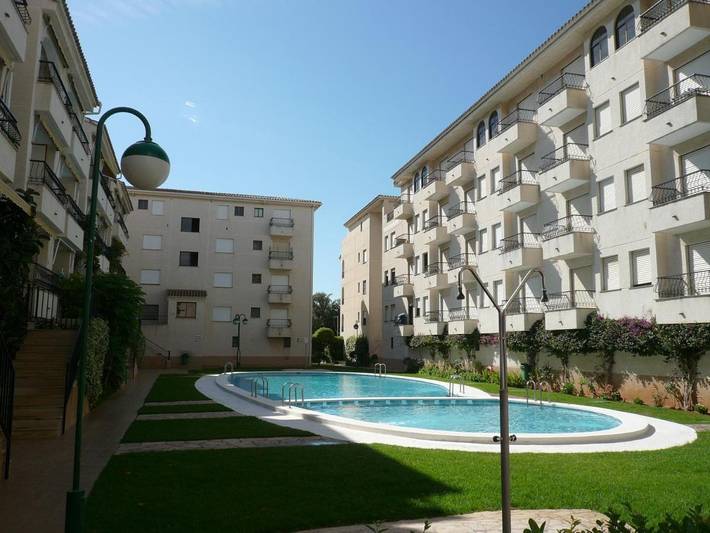 Apartamento de vacaciones para 4 personas, con vistas además de piscina y jardín - 1