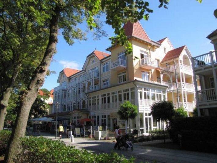 Ferienwohnung für 3 Personen, mit Terrasse und Pool sowie Sauna an der Ostsee