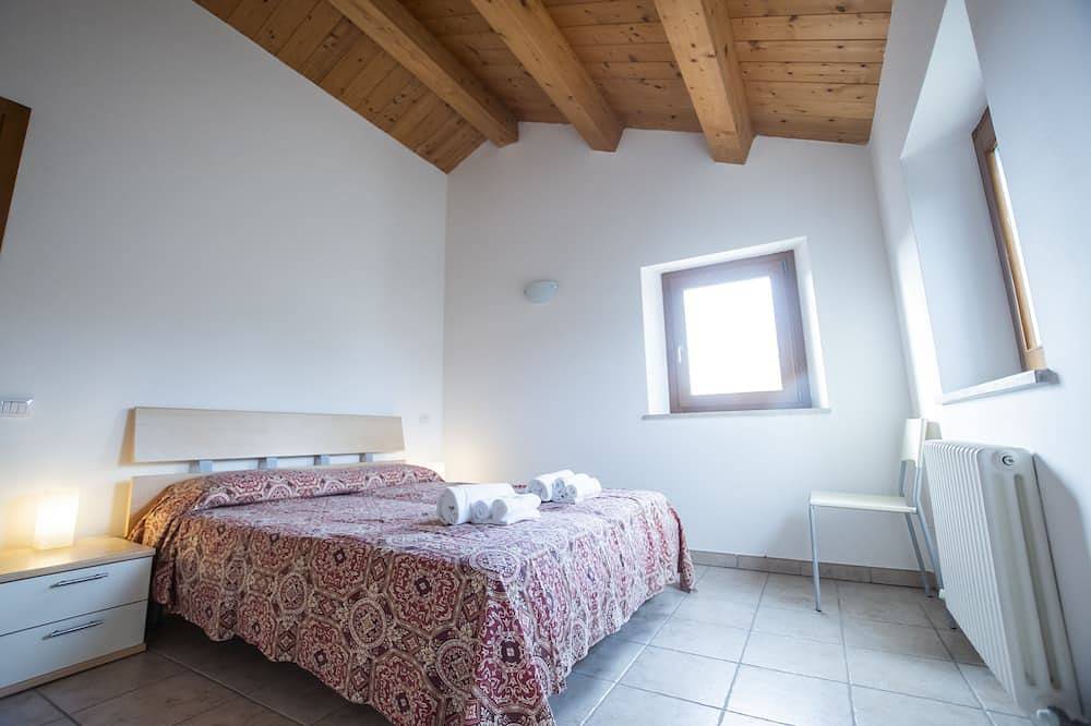 Apartment in country house close to Portonovo and Mount Conero in Monte Conero, Ancona