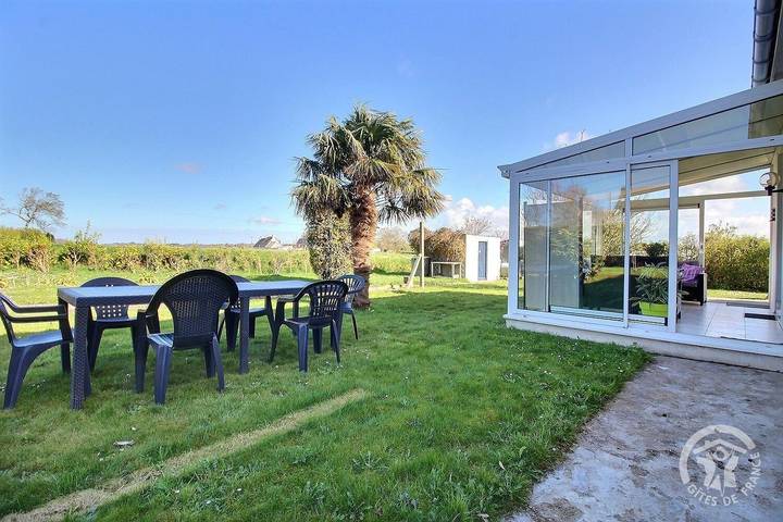 Gîte pour 4 personnes, avec jardin et terrasse, animaux acceptés à Plouguiel - 2