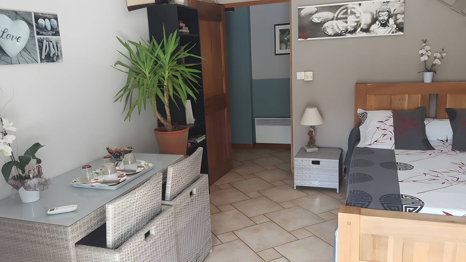 Chambre d’hôtes «Chez Mamé Marthe» con piscina compartida, Wi-Fi y aire acondicionado in Vallon-Pont-d'Arc, Gorges de l’Ardèche