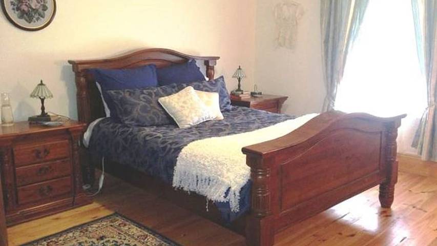 Bed and breakfast for 6 people, with hot tub and garden in South Australia