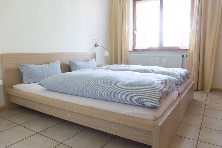 Ganze Ferienwohnung, Neunlindenhof - Ferienwohnung 1, 54 qm, 1-4 Personen in Ihringen am Kaiserstuhl, Kaiserstuhl