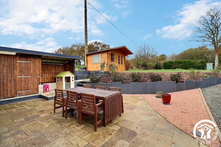 Gîte pour 4 personnes, avec jardin ainsi que jacuzzi et terrasse à Bazouges-la-Pérouse - 3