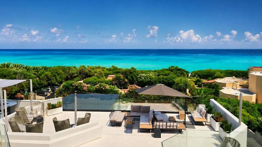 Hôtel pour 2 personnes, avec Balcon et Terrasse ainsi que Jacuzzi et Jardin