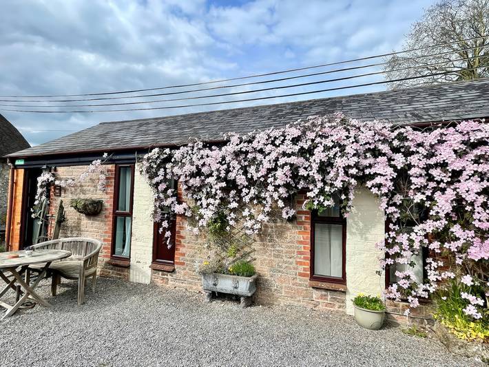 Holiday rental for 3 people, with garden and pool, with pets in Dorset