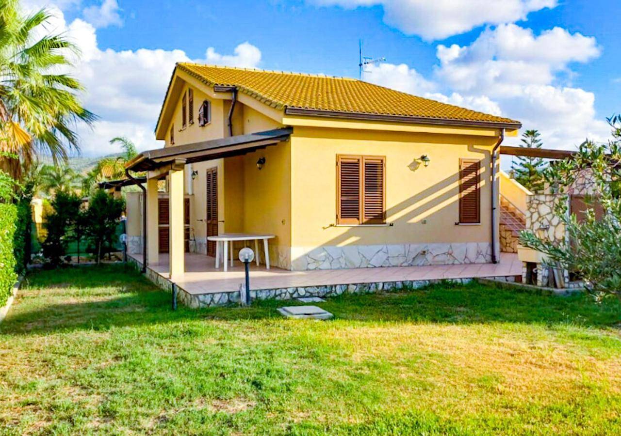Villa Lumia in Spiaggia (Campofelice di Roccella), Campofelice di Roccella