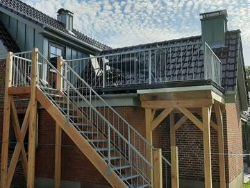 Ferienwohnung für 5 Personen, mit Balkon und Garten sowie Ausblick, kinderfreundlich in Gelting