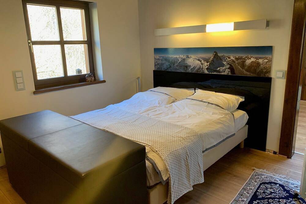 Ganze Wohnung, Apartment „Weiser Hirsch\" im Chalet Burgblick in Weilrod, Hochtaunuskreis