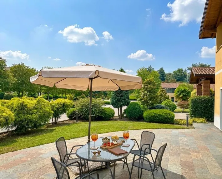 Hotel per 2 persone, con idromassaggio e sauna nonché giardino - 1