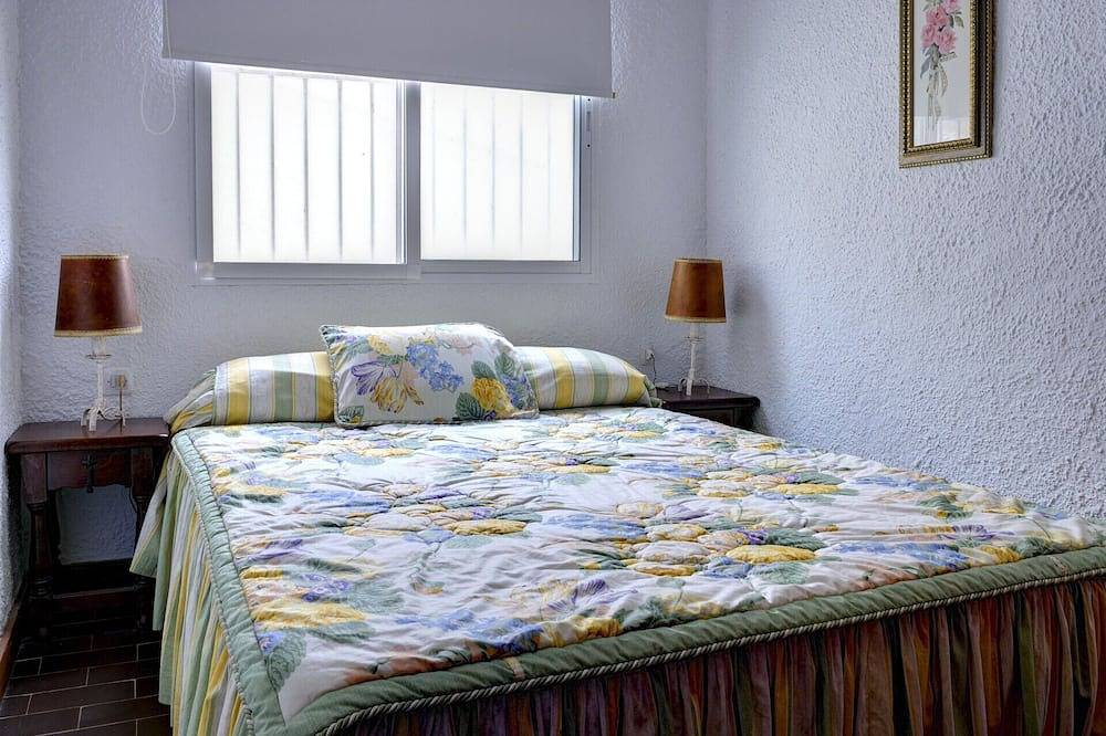 Festisolar Almadraba in Platja de l'Almadrava, Vandellòs i l'Hospitalet de l'Infant