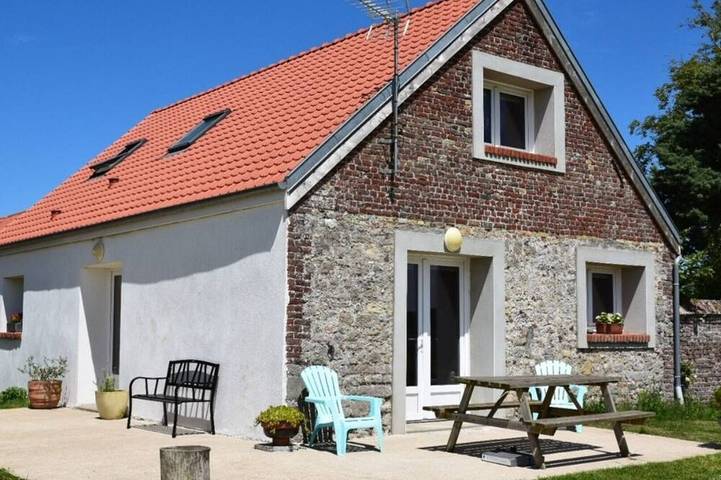 Gîte pour 8 personnes, avec jardin dans Caffiers