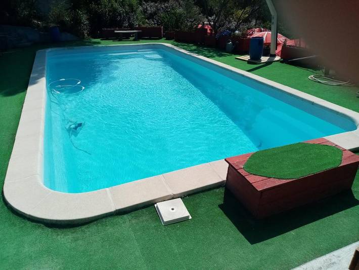 Location de vacances pour 4 personnes, avec vue ainsi que piscine et jardin à Le Muy - 2